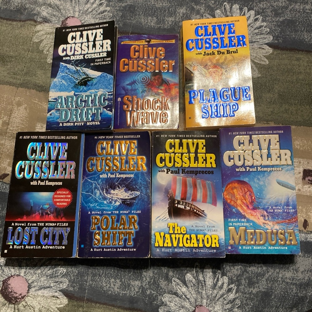Clive Cussler 7 Lot Books Paperback Action Adventure Numa, Dirk Pitt & Oregon